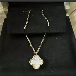 VAN CLEEF & ARPELS Necklace Sweet Alhambra VCARF69100 18K Gold Mother of Pearl